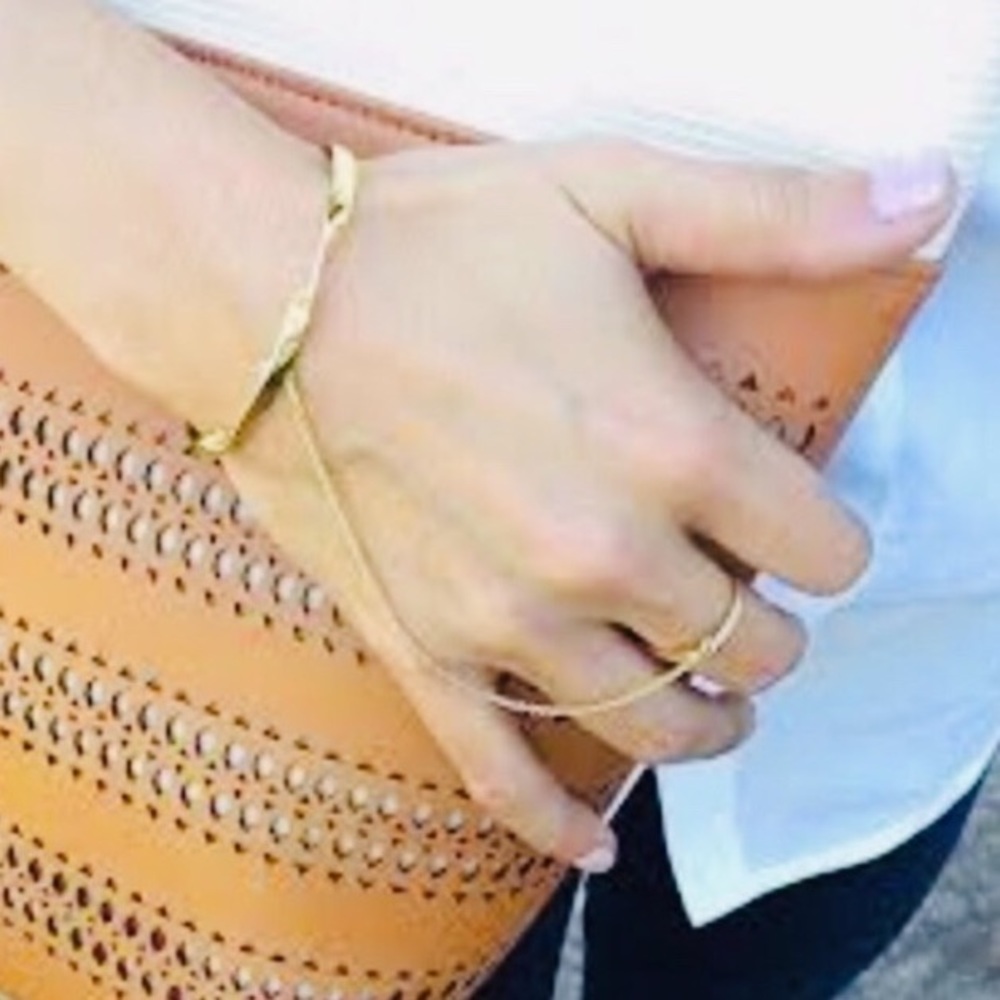 Stella & Dot | Dainty Gold Bridge Bracelet - Picture 9 of 10